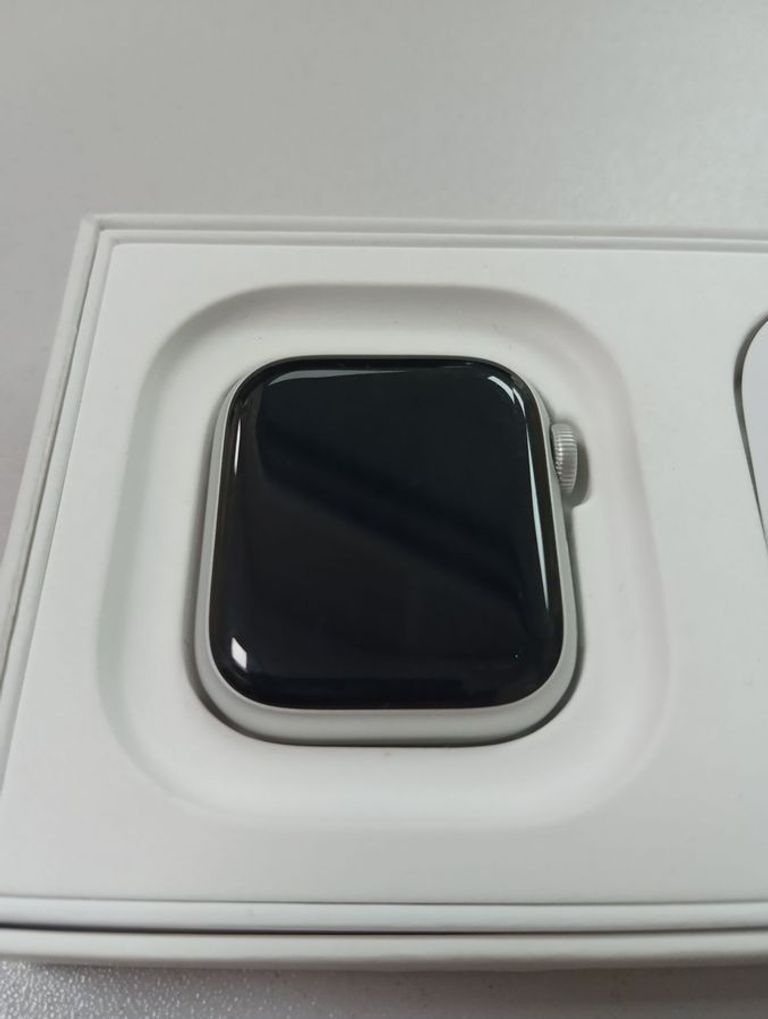 Купити Apple watch series 9 gps 41mm aluminum case Б/У