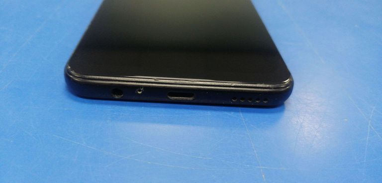 Дешиво Huawei p smart pro 6/128gb с ломбарда