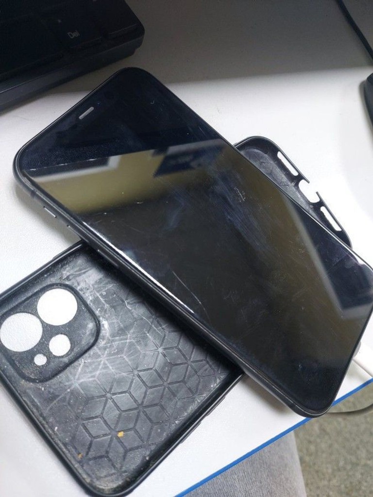 Дешево Apple iphone 11 128gb з ломбарду