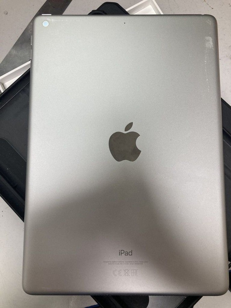 Дешиво Apple ipad 10.2 2021 wi-fi 64gb с ломбарда