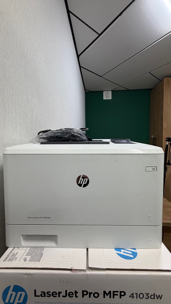 Купити HP Color LaserJet Pro M454dw Б/У