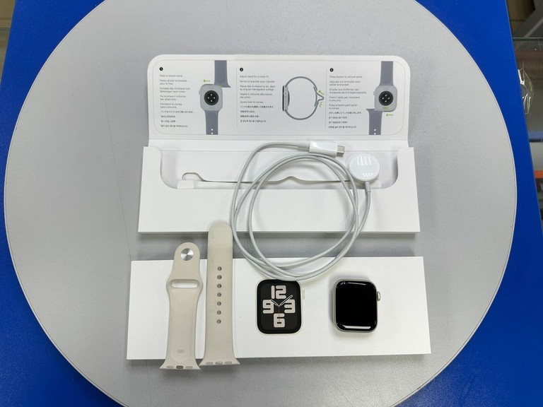Купить Apple watch se 2 gps 40mm aluminium case Б/У