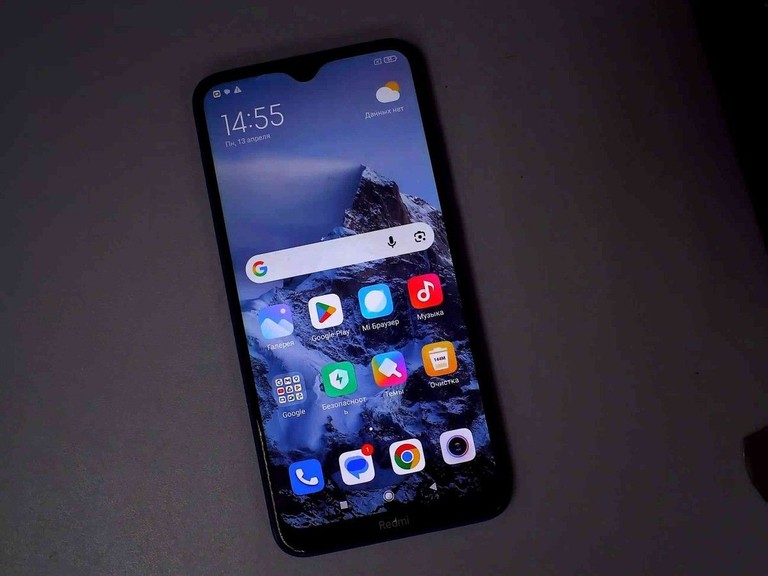 Купити Xiaomi Redmi 8A 2/32GB Black Б/У