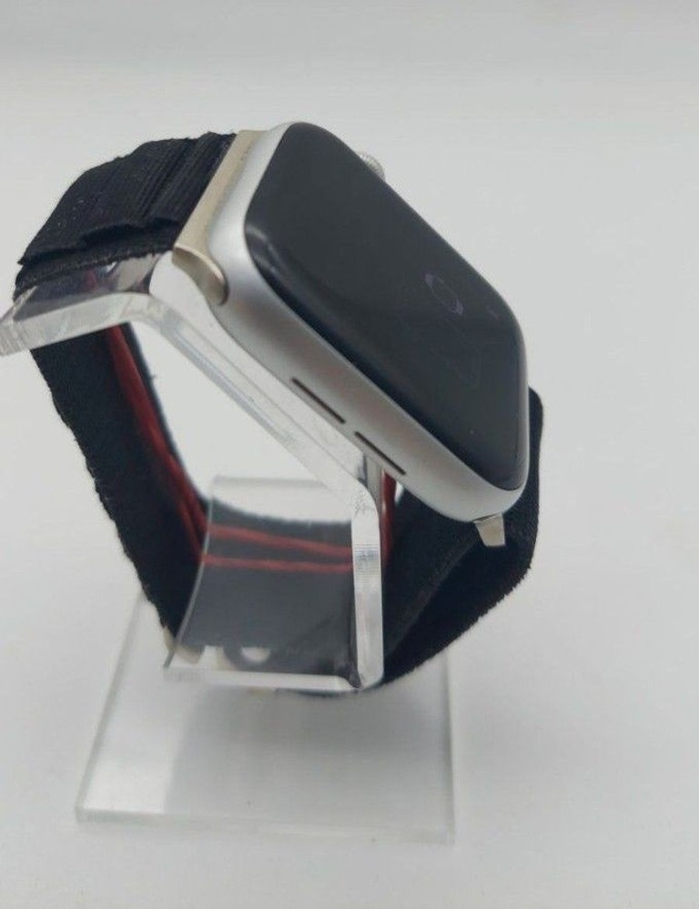 Дешево Apple watch se gps 44mm aluminum case з ломбарду