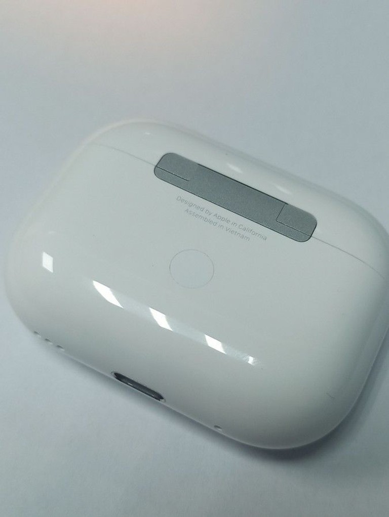 Apple airpods pro 2nd generation with magsafe charging case usb-c Код:01-200989999. Зображення 5