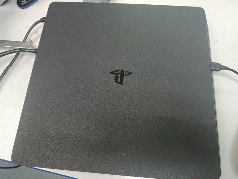 Дешево Sony playstation 4 slim 500gb з ломбарду