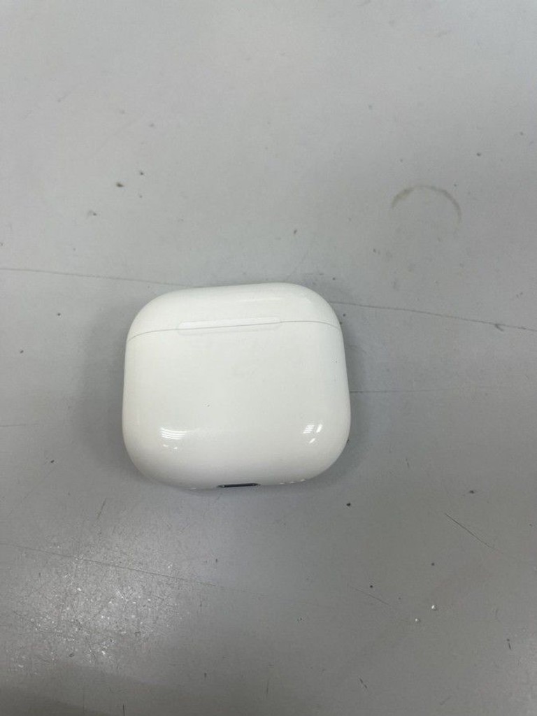 Дешиво Apple airpods 4 with active noise cancellation с ломбарда
