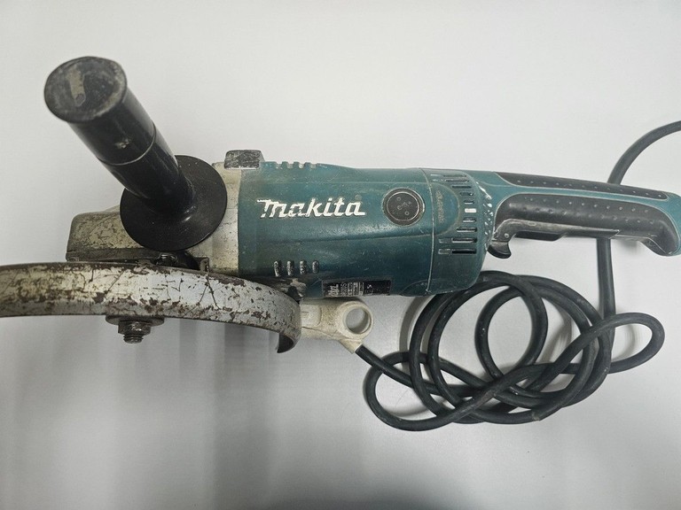 Купити Makita ga9020s Б/У