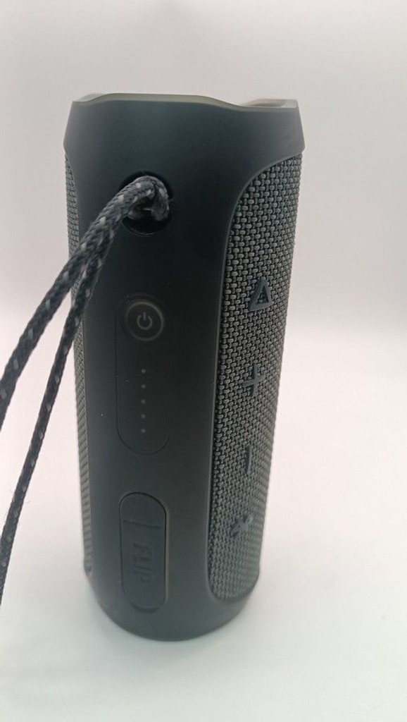 Дешиво Jbl flip essential 2 с ломбарда