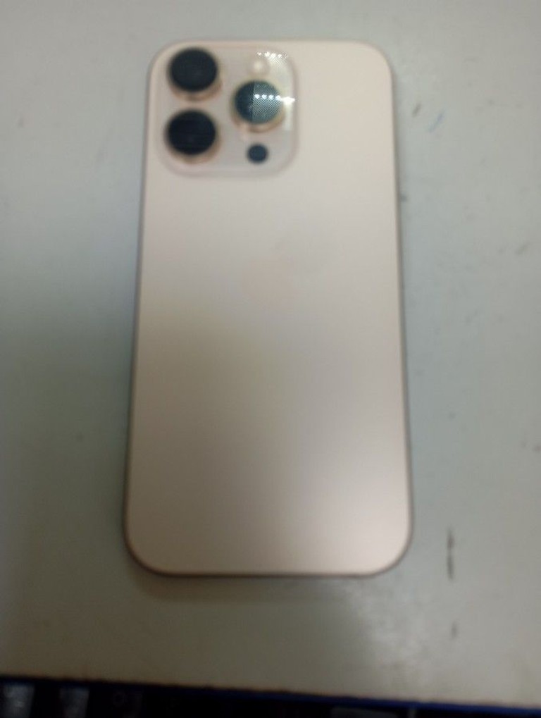 Купити Apple iphone 16 pro 256gb Б/У