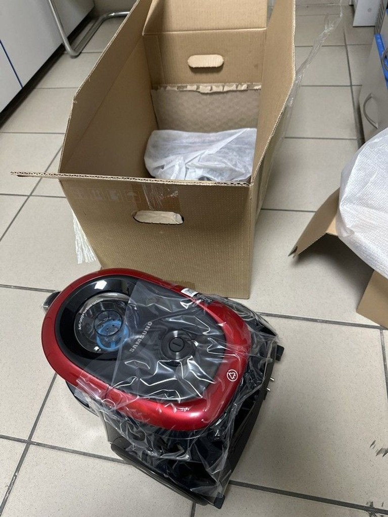 Купити Samsung Anti-tangle VC07M2110SR Б/У
