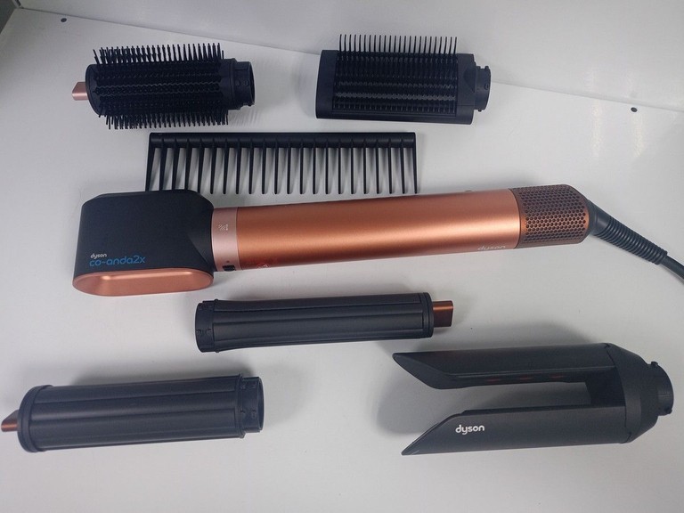 Купити Dyson Airwrap Co-anda2x Multi Hair Styler Straight+Wavy Red Velvet/Gold (176955-01) Б/У