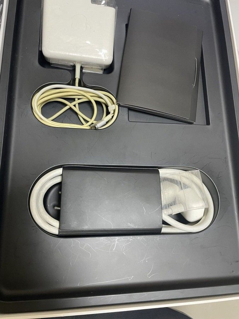 Оголошення Apple macbook pro a1398 15,4" core i7 2.2ghz/ram 16gb/ssd256gb/intel iris pro Б/У
