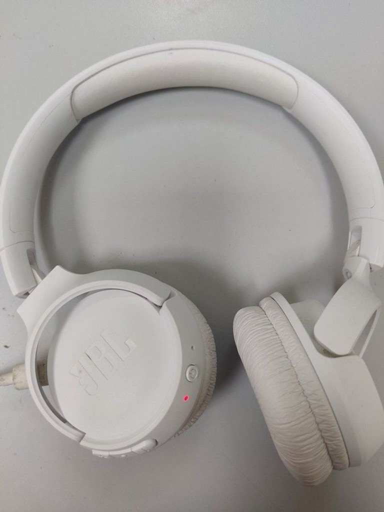 Купити Jbl tune 520bt Б/У