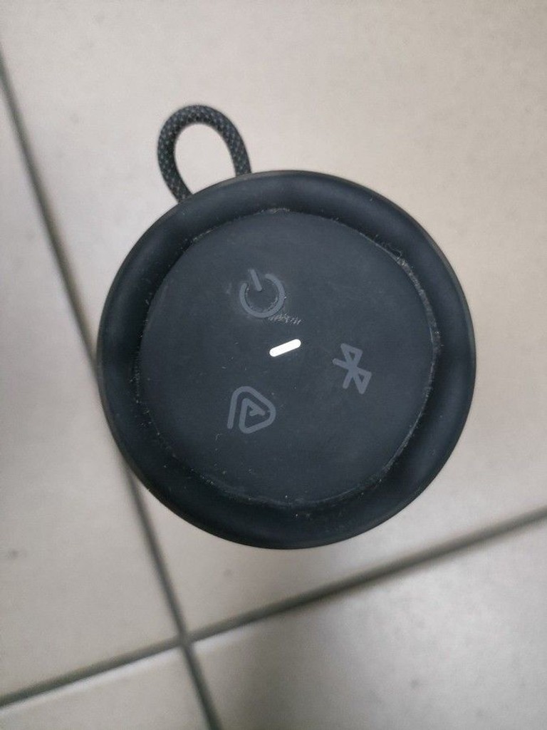 Купити Jbl GRIP Black (JBLGRIPBLK) Б/У