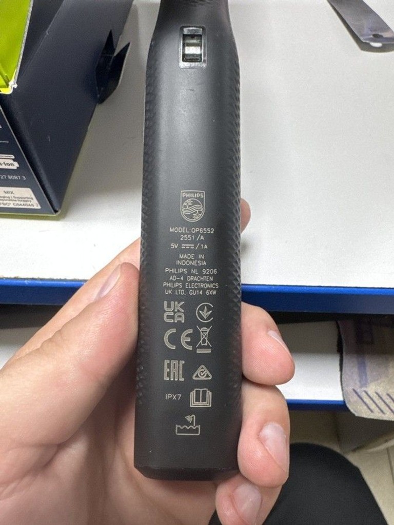 Купити Philips OneBlade Pro 360 QP6552/15 Б/У