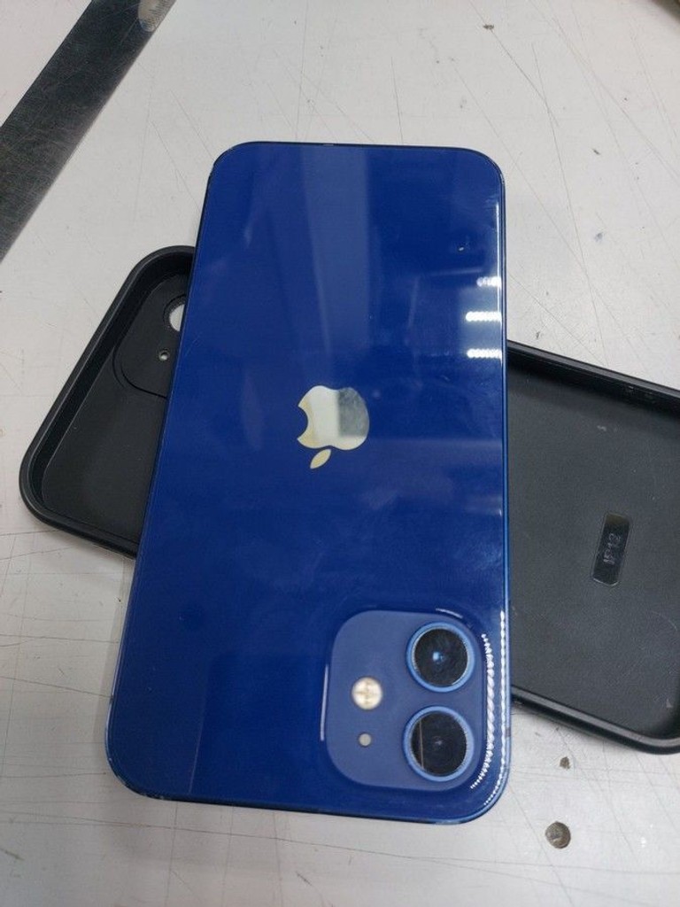 Оголошення Apple iPhone 12 64GB (PRODUCT)RED Б/У