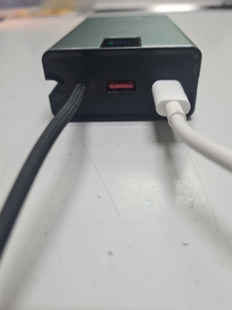 Дешево Gelius Veyron GP-PB312 20000mAh 65W Black з ломбарду