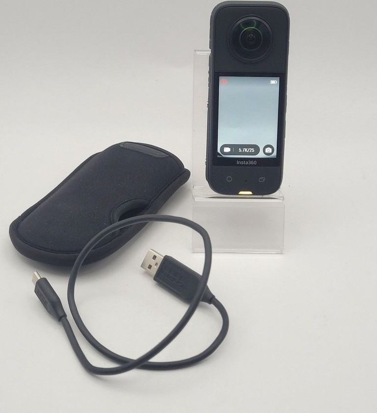 Купити Insta360 x3 eu Б/У