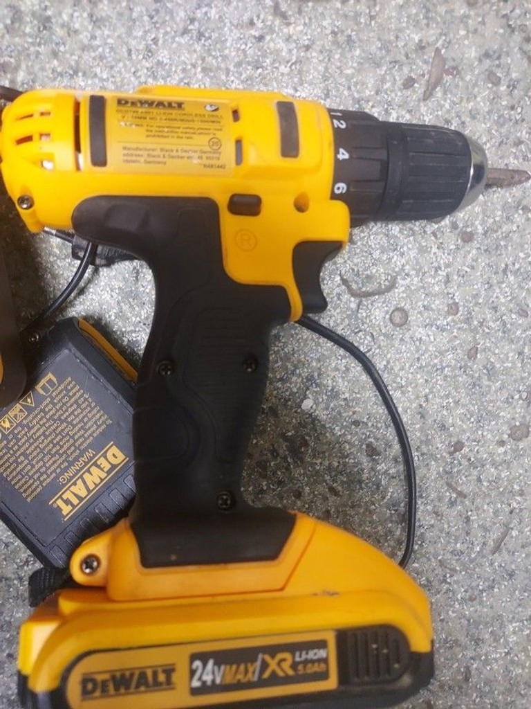 Оголошення Dewalt (Копія) dcd 796 Б/У