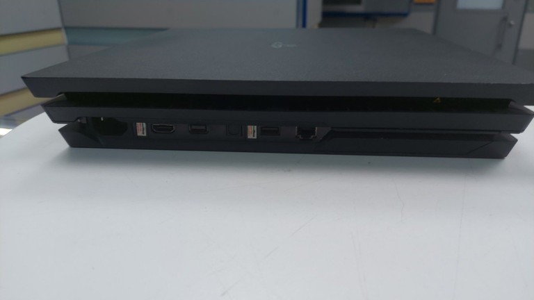 Дешиво Sony playstation 4 pro 1tb с ломбарда