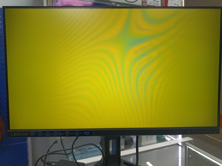 Дешиво Lenovo legion r24e с ломбарда