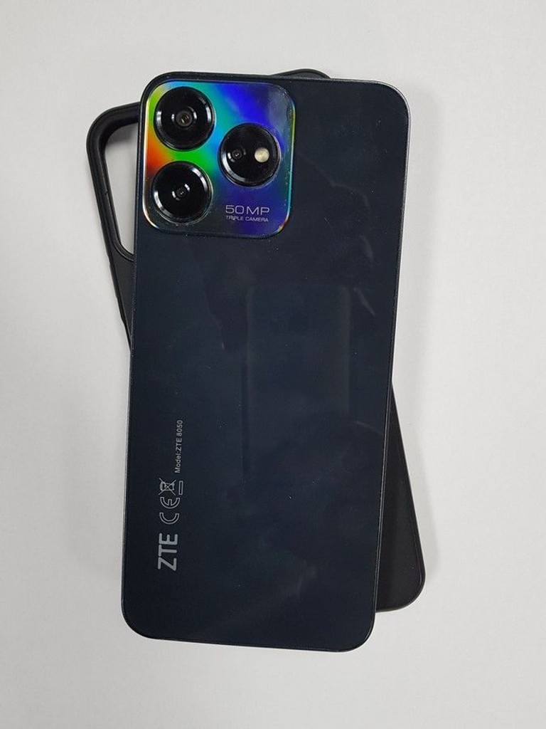 Купити Zte Blade V50 Design 8/128GB Black Б/У