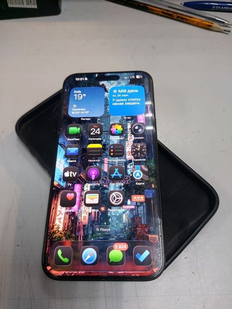 Дешево Apple iphone 15 pro max 256gb esim з ломбарду