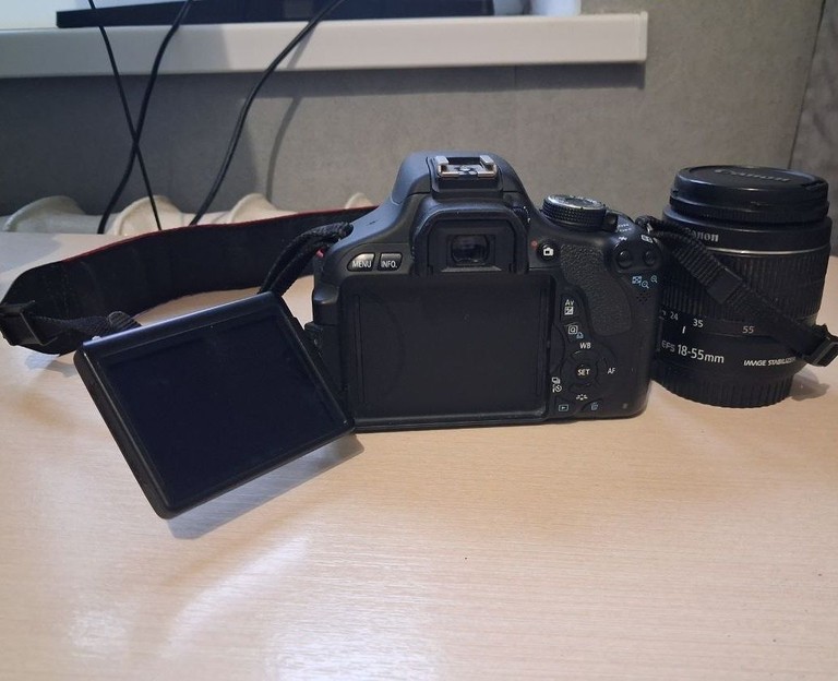 Canon EOS 600D kit (18-55 mm) DC EF-S Код:null. Зображення 4