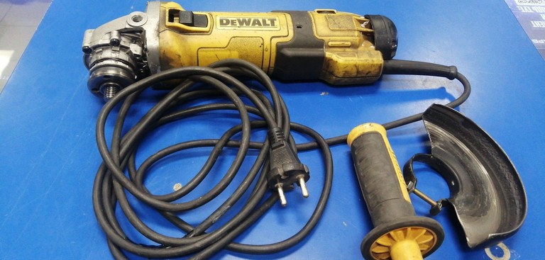 Купити Dewalt DWE4257 Б/У