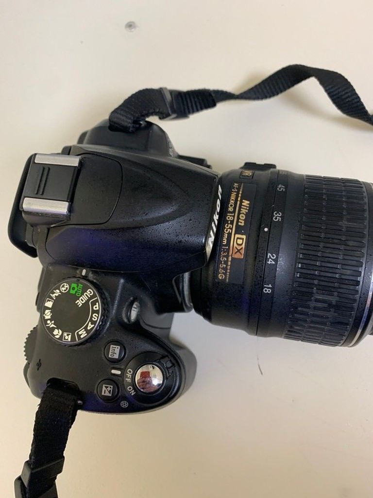 Дешево Nikon d3000 nikon nikkor af-s 18-55mm 1:3.5-5.6g vr dx swm aspherical з ломбарду