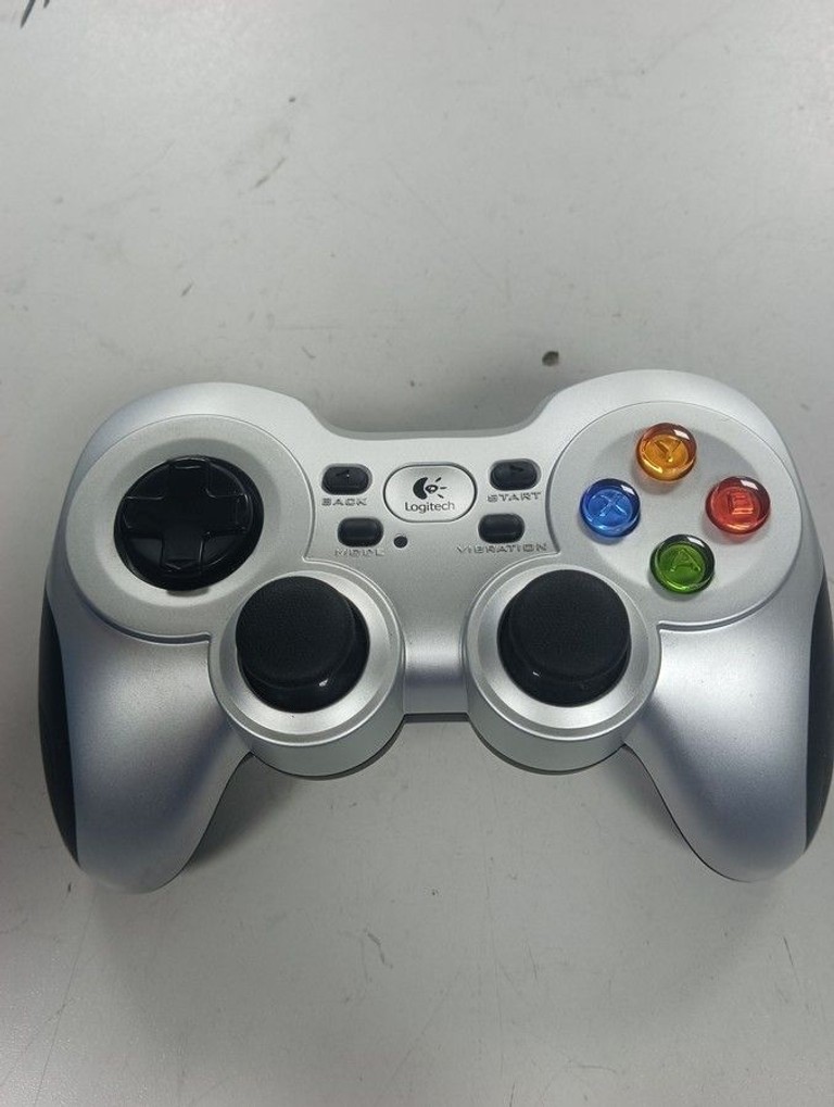 Купить Logitech wireless gamepad f710 Б/У