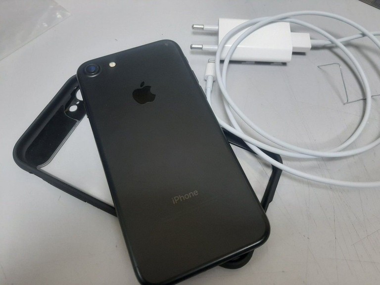 Дешиво Apple iphone 7 32gb с ломбарда