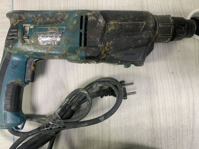 Купити Makita HR2610 Б/У