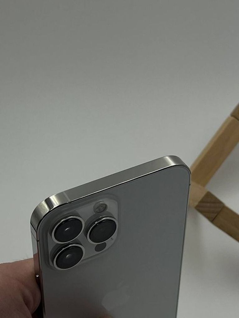 Оголошення Apple iPhone 13 Pro Max 128GB Silver (MLL73) Б/У