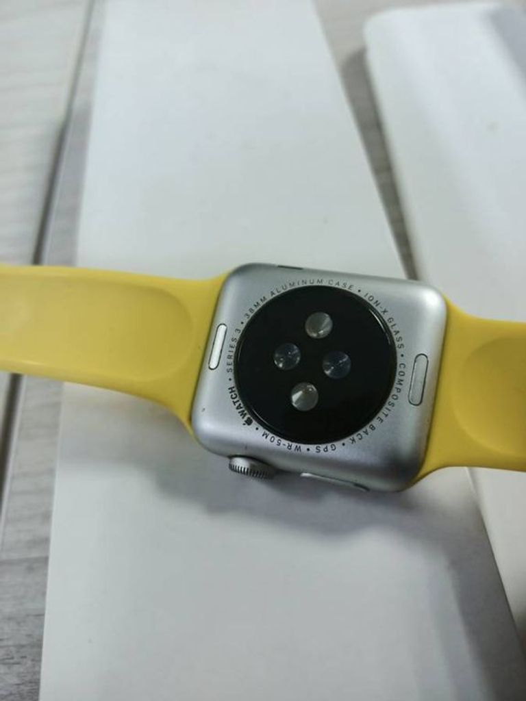 Apple watch series 3 38mm aluminum case