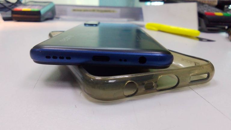 Розпродаж Realme 7 4/64gb, продавець Техноскарб