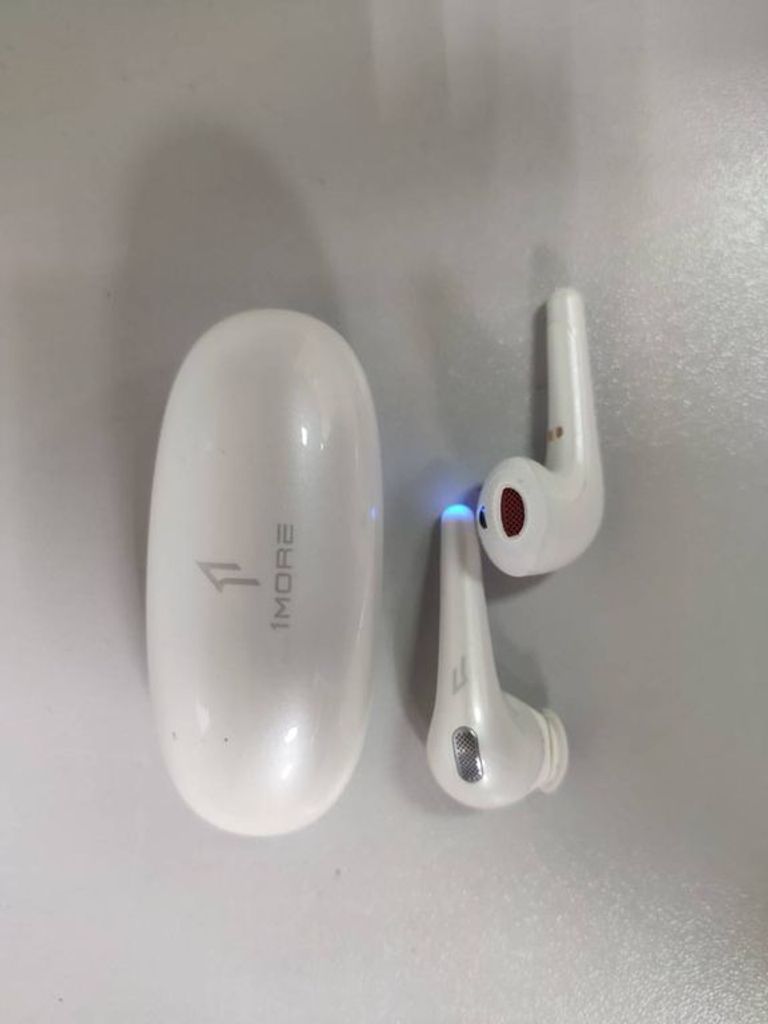 Купити 1more ComfoBuds TWS ESS3001T Black Б/У