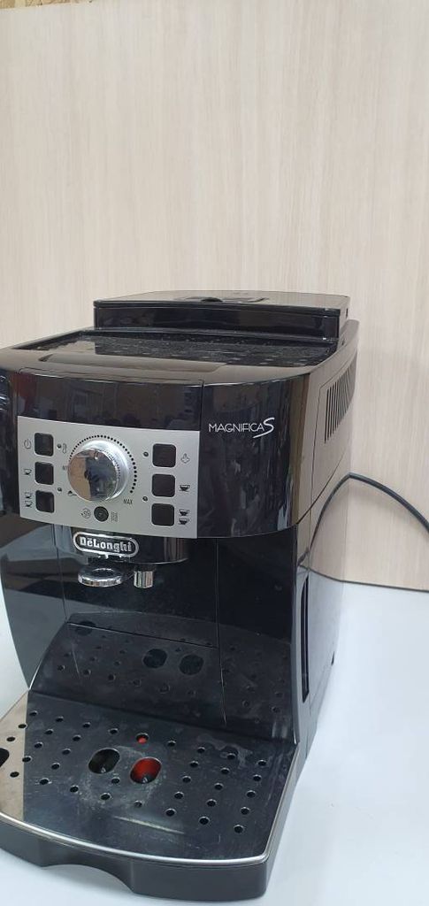 Delonghi Magnifica S ECAM 22.112.B