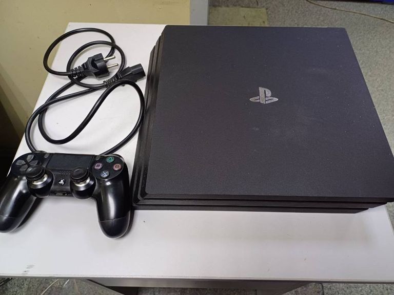 Sony playstation 4 pro 1tb