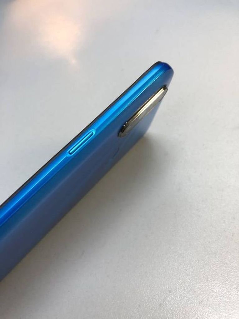 Дешево Realme c3 rmx2021 2/32gb з ломбарду