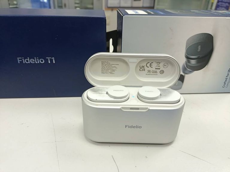 Розпродаж Philips Fidelio T1 White (T1WT/00), продавець Техноскарб