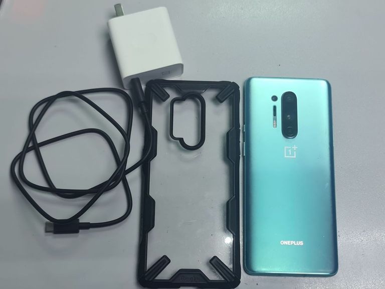 Розпродаж Oneplus 8 pro 12/256gb, продавець Техноскарб