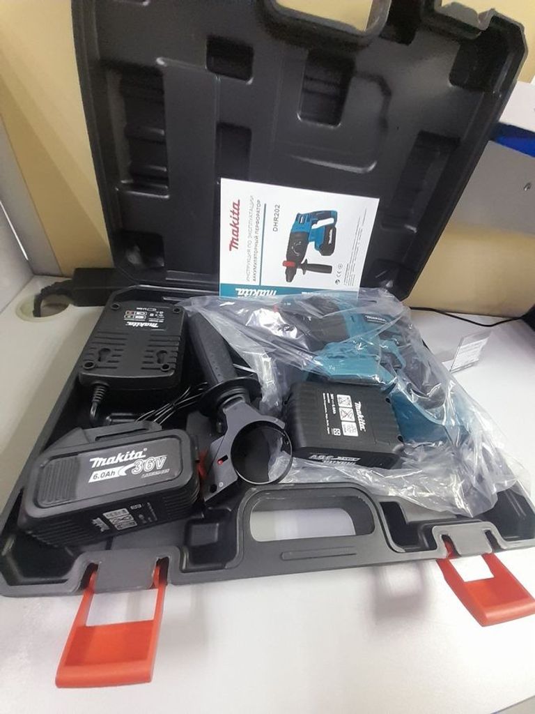Оголошення Makita Копія dhr202 2акб зп Б/У