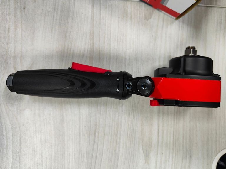 Дешево Redats p-140a з ломбарду