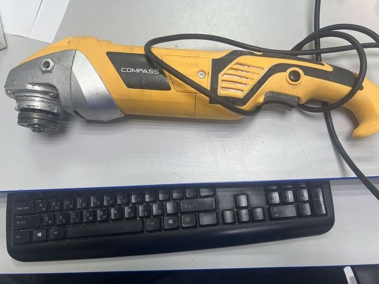 Дешево Compass AG58-1T з ломбарду