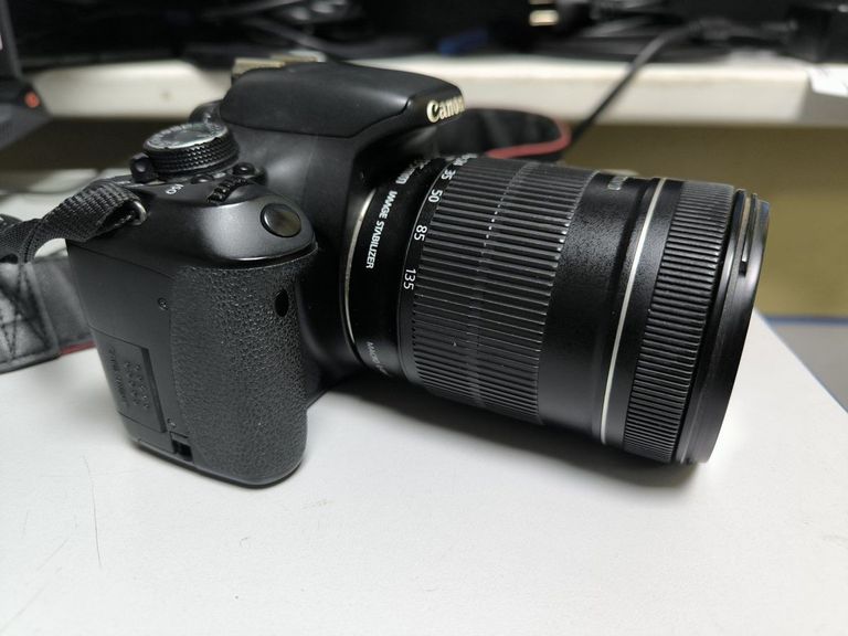 Объявление Canon eos 600d / efs 18-135 1:3.5-5.6 is Б/У