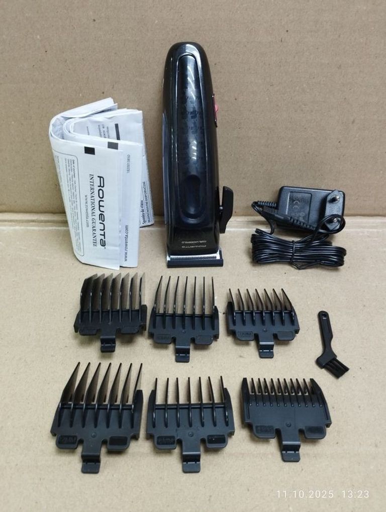 Дешиво Rowenta KARL LAGERFELD Perfect Line TN152LF0 с ломбарда