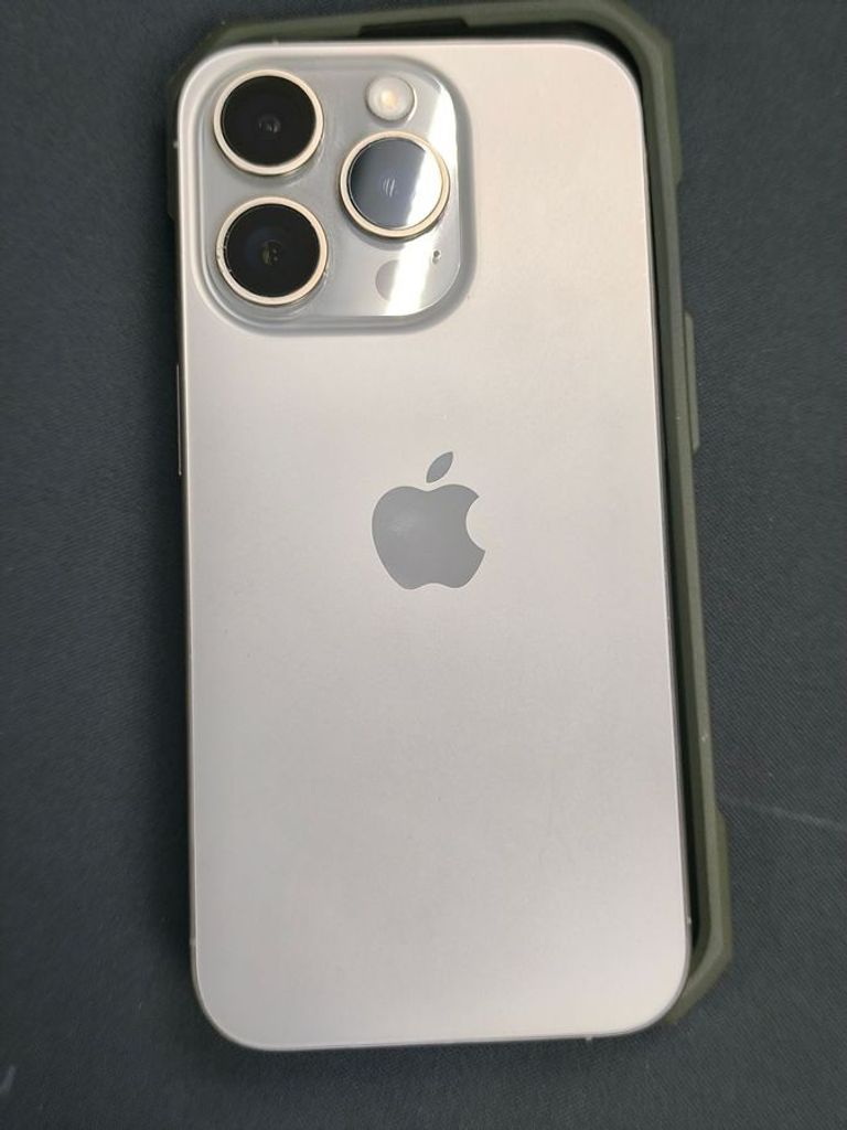 Apple iPhone 15 Pro 512GB White Titanium Код:01-200790944. Изображение 10