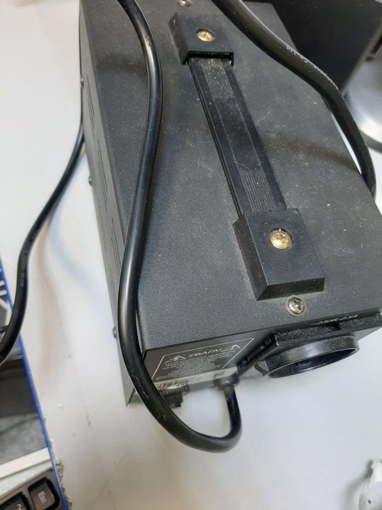 Купити Maxxter 500 ва Б/У